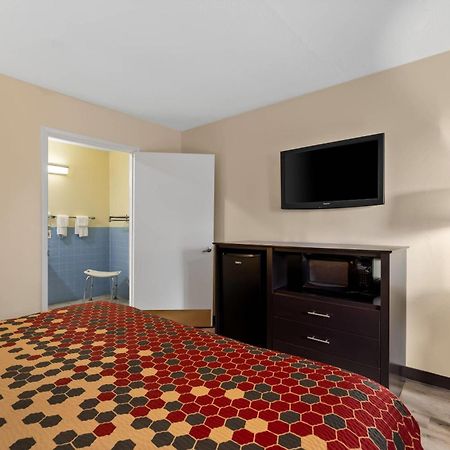 Econo Lodge Fredericksburg near I-95 Eksteriør billede