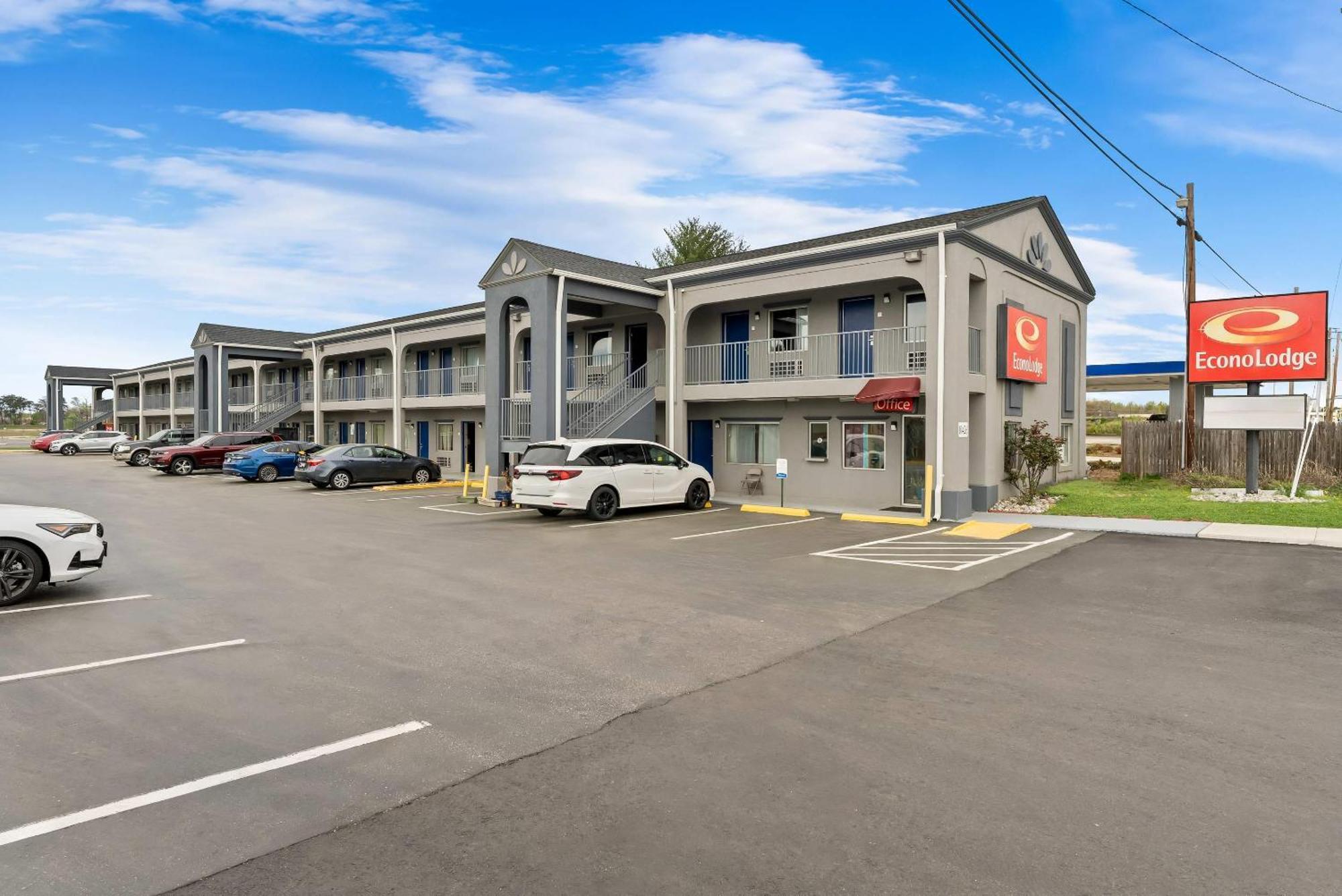 Econo Lodge Fredericksburg near I-95 Eksteriør billede